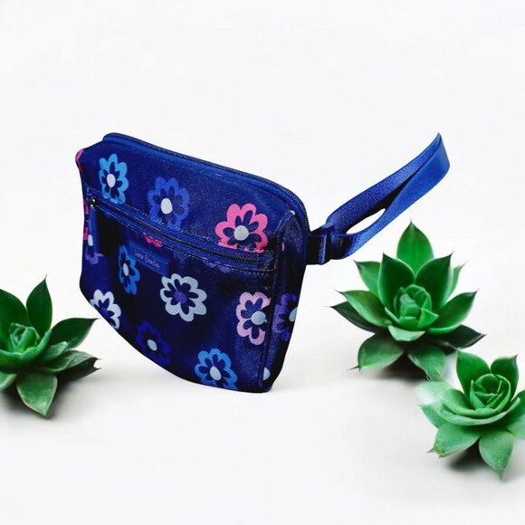 Very Bradley Blue Flowered Belt Bag 7.5 " X 7" Ellie Flowers, Fanny Pack - Picture 3 of 15